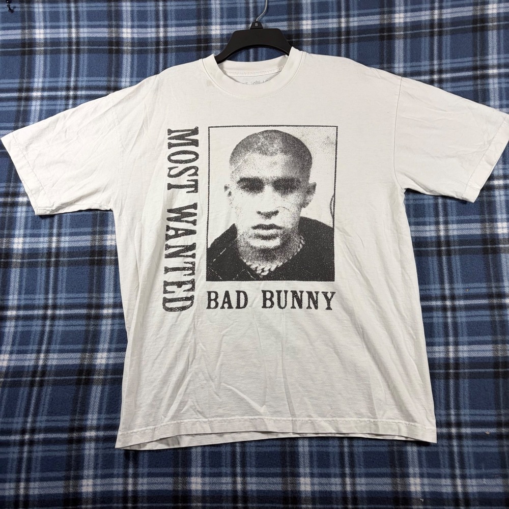 Bad Bunny Most Wanted Tour 2024 T-Shirt White Mens Large Concert Graphic Tee